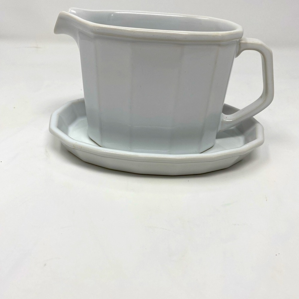 Vintage Gravy Boat & Saucer